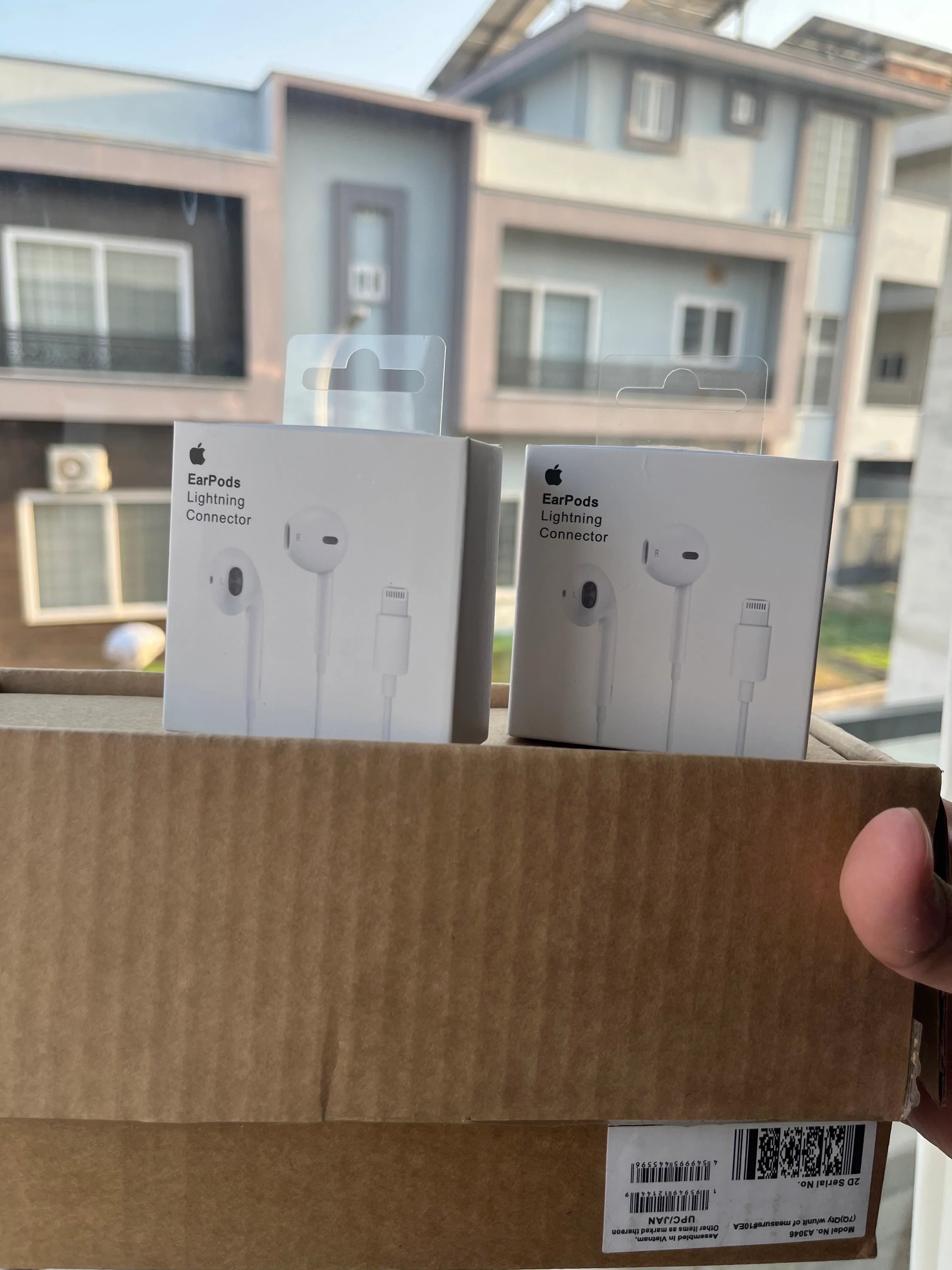 EarPods (Lightning Connector)